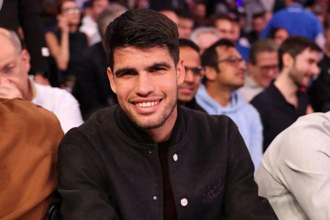 更是他网坛 更是他网坛