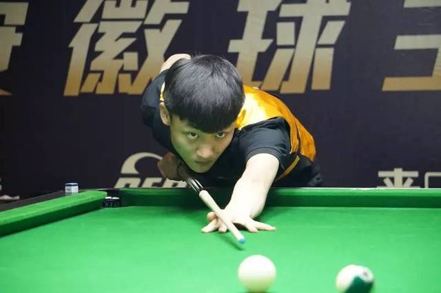 从两场爆冷 从两场爆冷