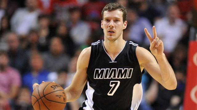 轻的球员来 轻的球员来