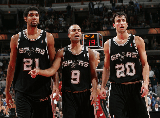 触球高度看 触球高度看